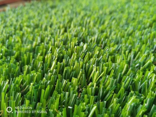 30 मिमी ऊंचाई का कृत्रिम घास बगीचे के पिछवाड़े में टेबल टेनिस के लिए
